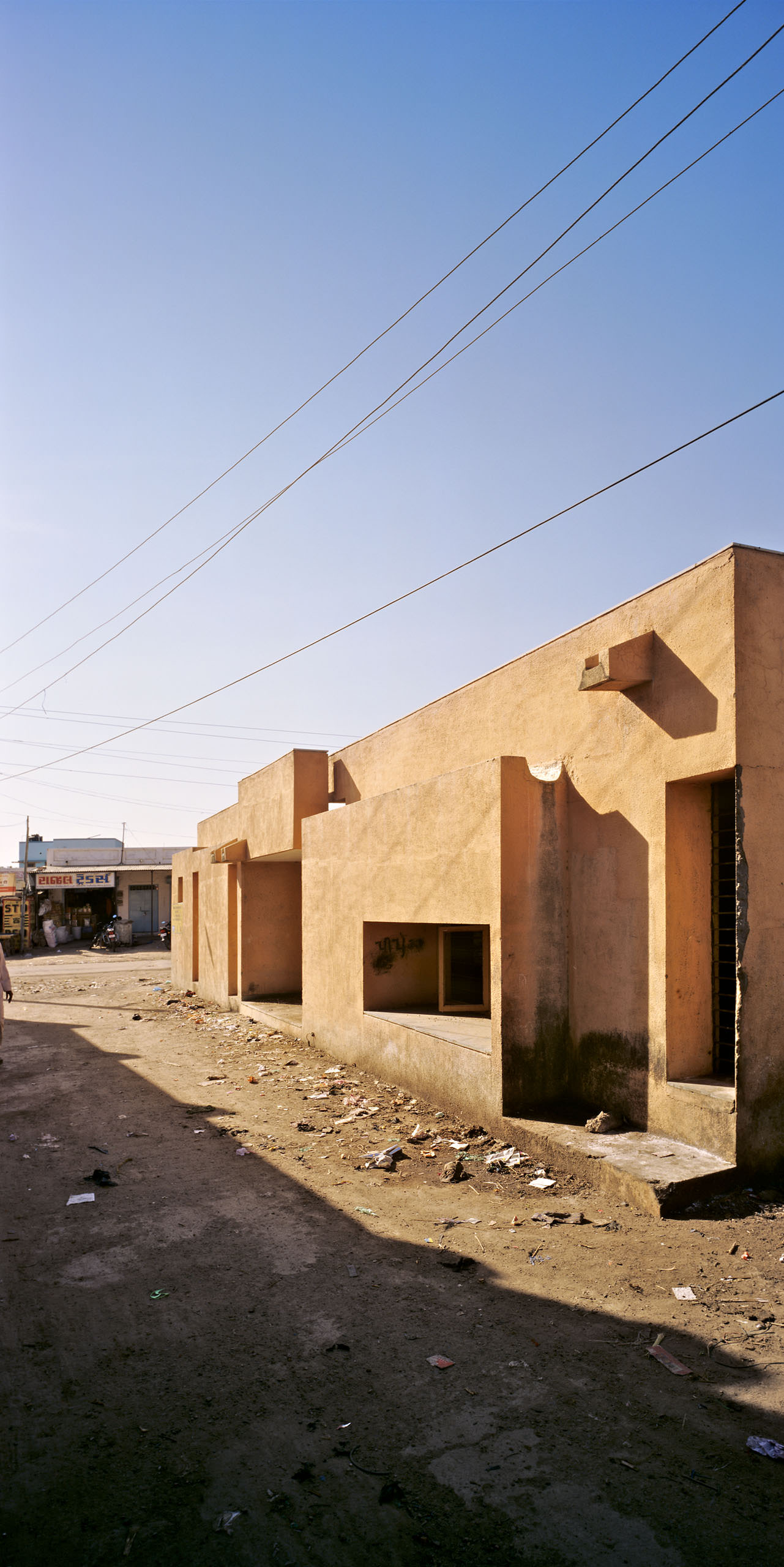 public buildings, samarkhiali, kutch